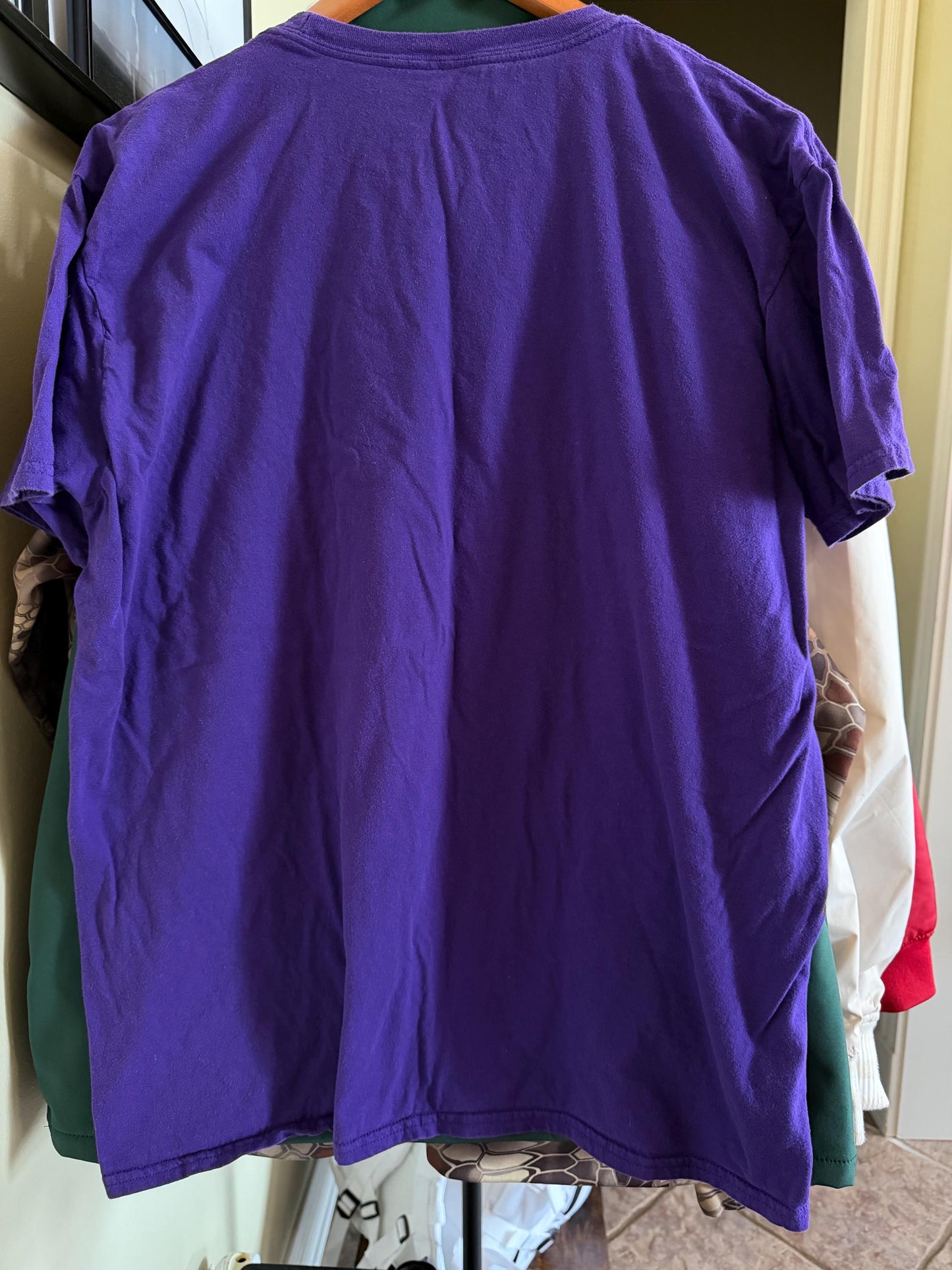 Let’s Get Cray Cray Crawfish Mardi Gras Graphic Tee XL Purple Shirt