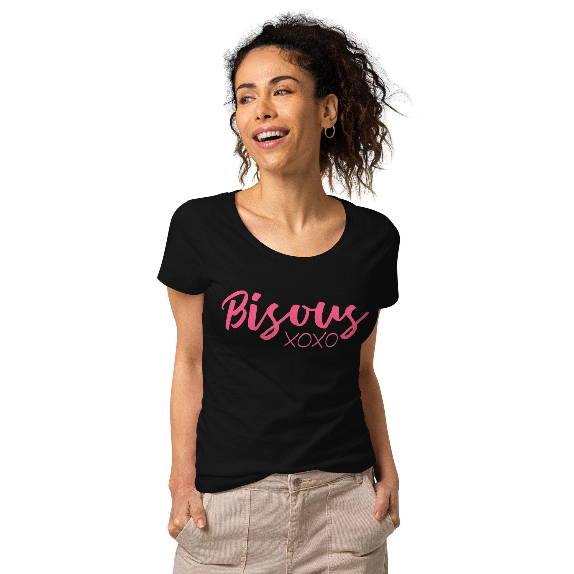 Bisous (kisses) Women’s basic organic t-shirt