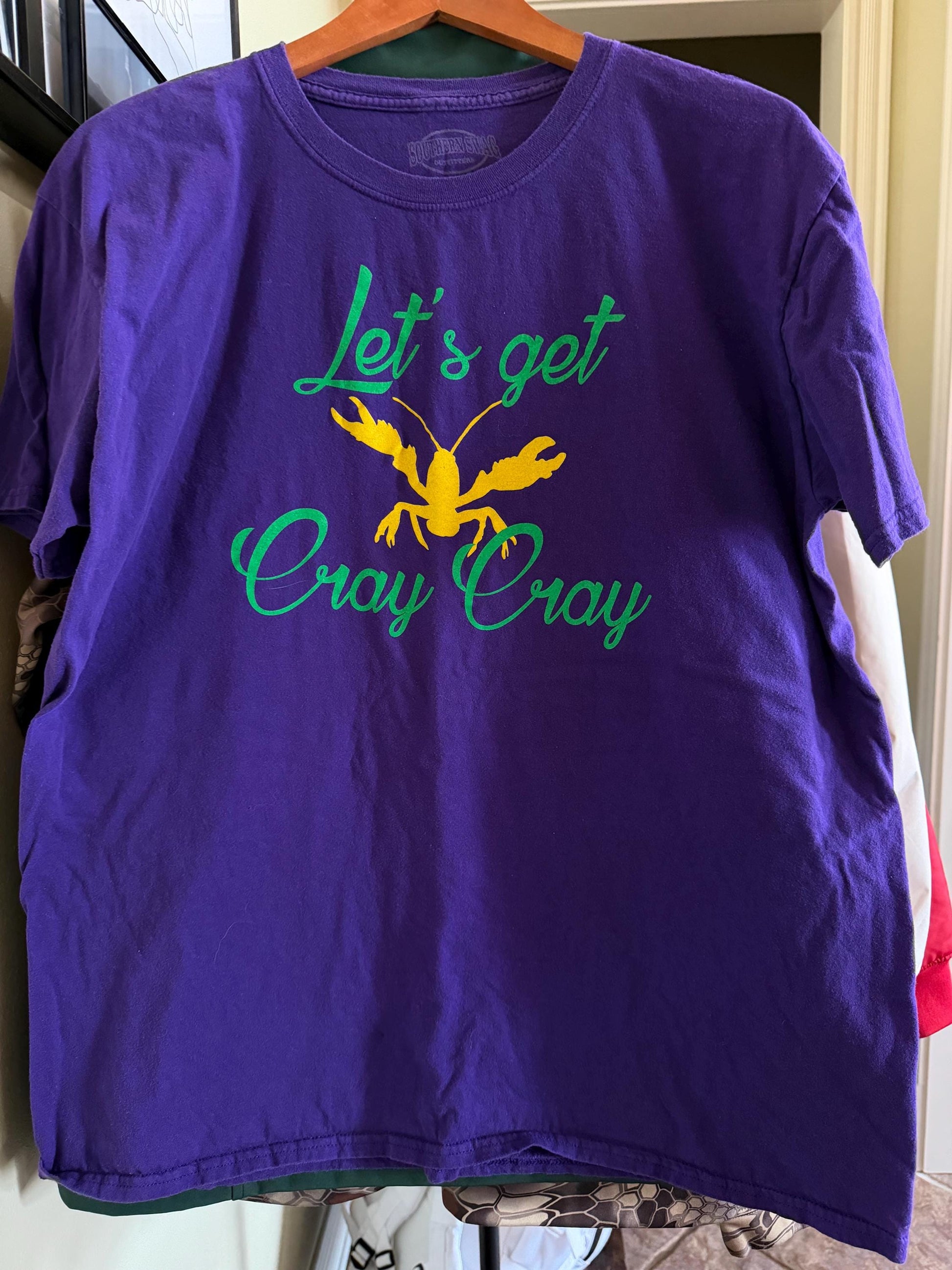 Let’s Get Cray Cray Crawfish Mardi Gras Graphic Tee XL Purple Shirt