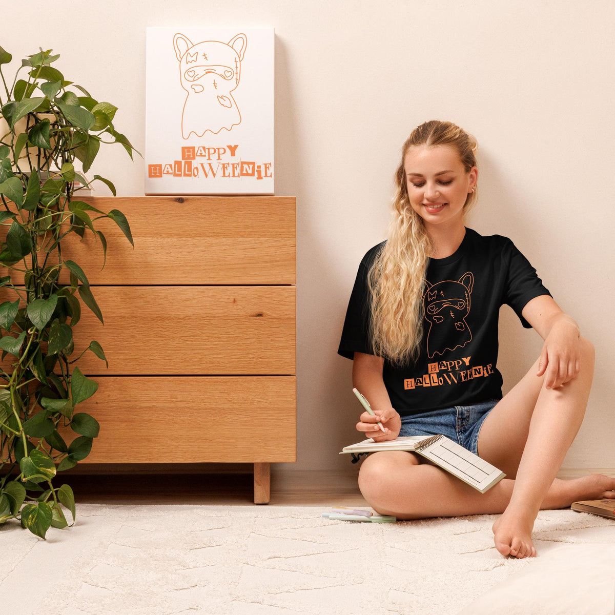 Happy Halloweenie | Spooky Frenchie Silhouette Tee for Readers & Dog Lovers Unisex t-shirt